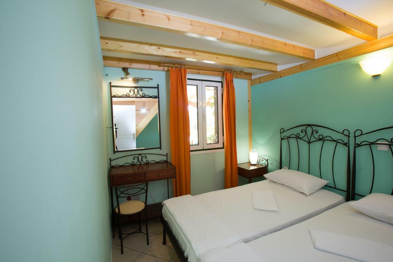 Foufas Houses Parálion Ástros 외부 사진